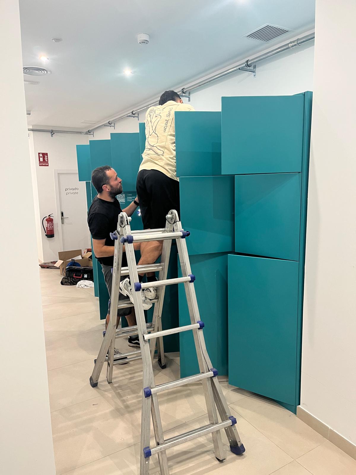 Segundo mueble instalado junto al acceso a habitaciones